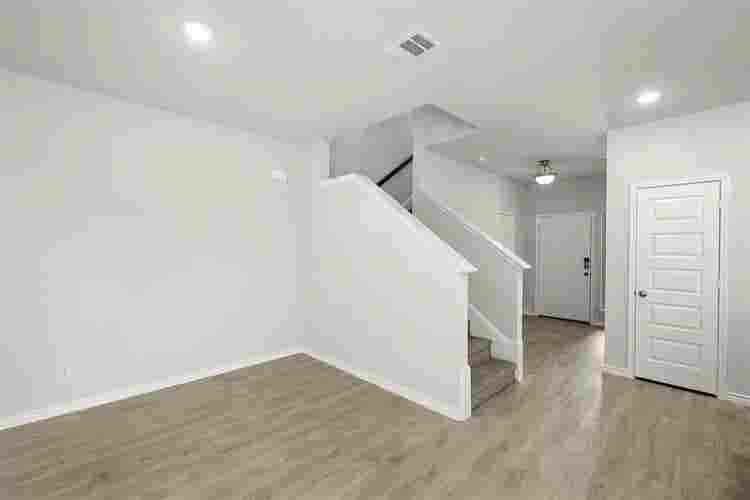 4 BR in Denton