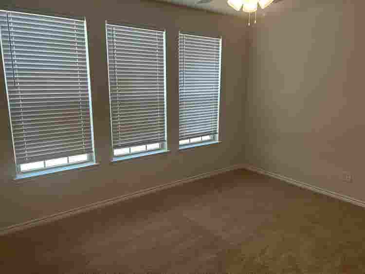 4 BR in Denton