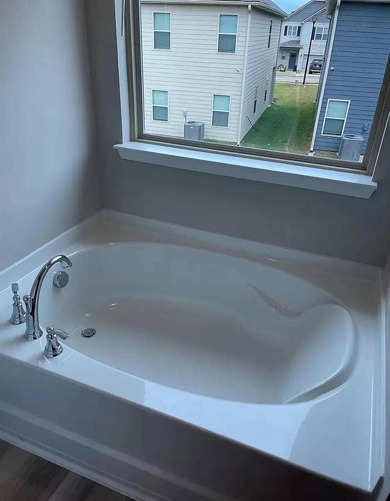 4 BR in Hampton