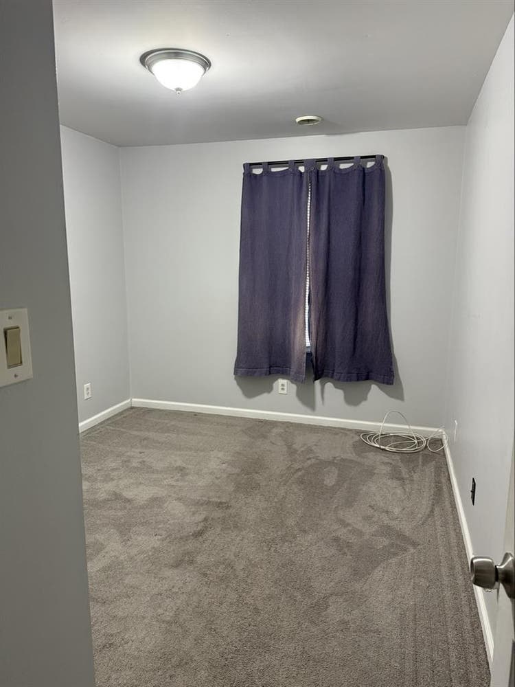 Single room in single family house