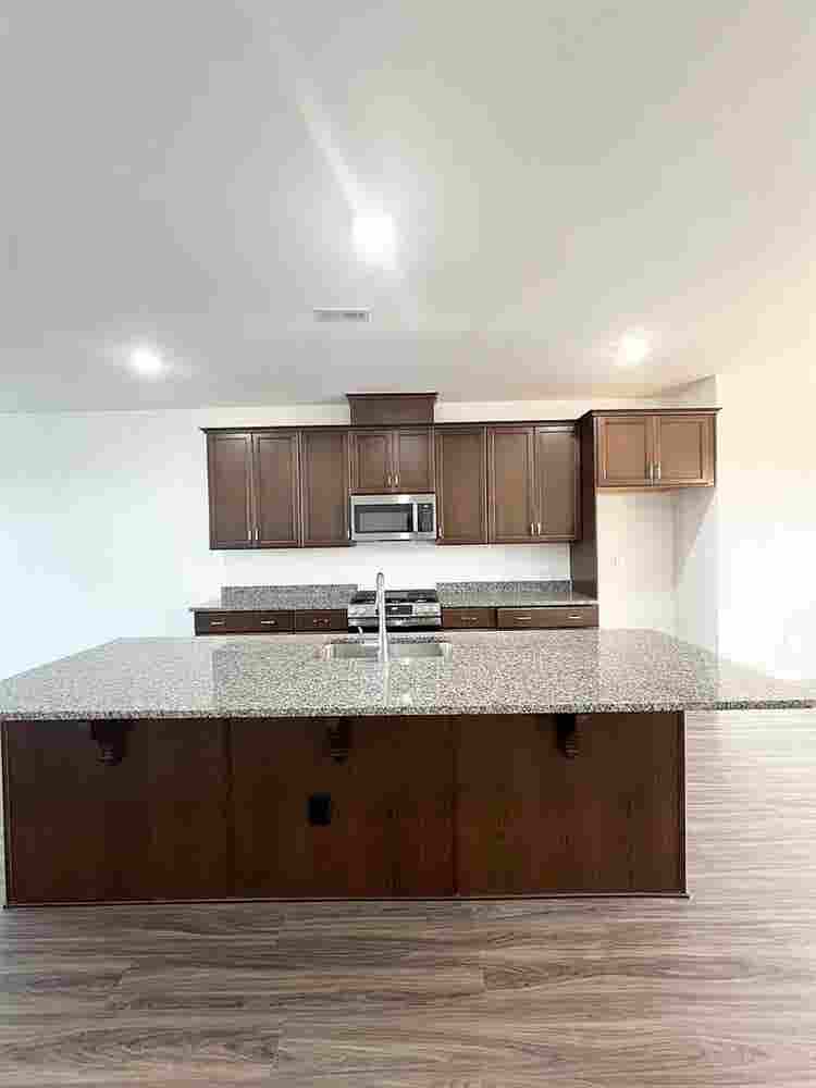 4 BR in Concord