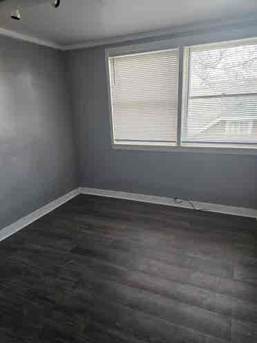 Room in NE GR by Riverside Park