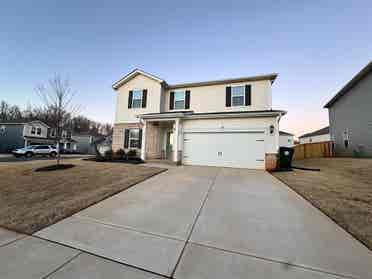 5 BR in Mebane