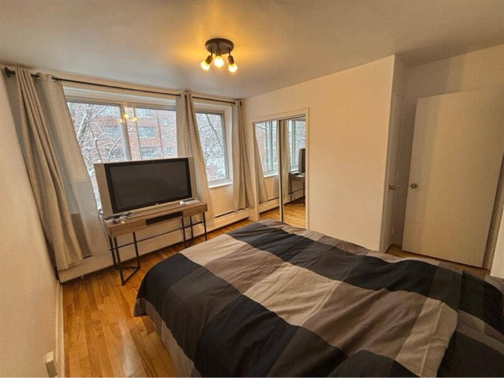 Roommate wanted