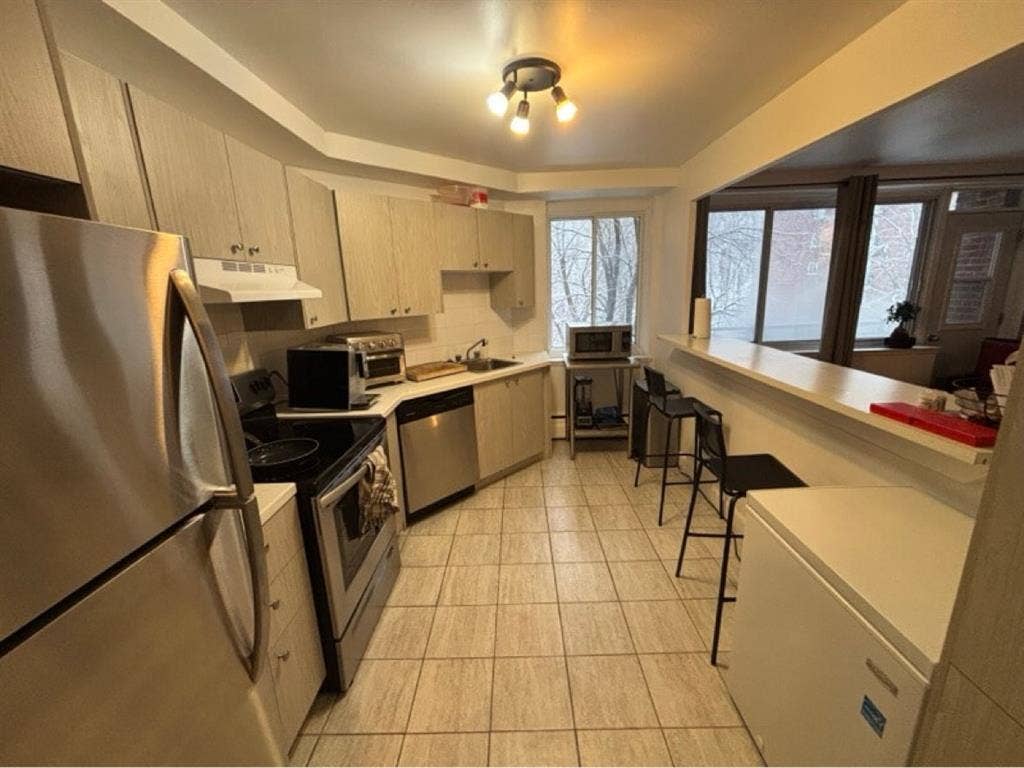 Roommate wanted