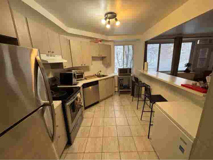 Roommate wanted