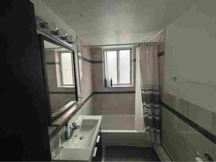 Roommate wanted