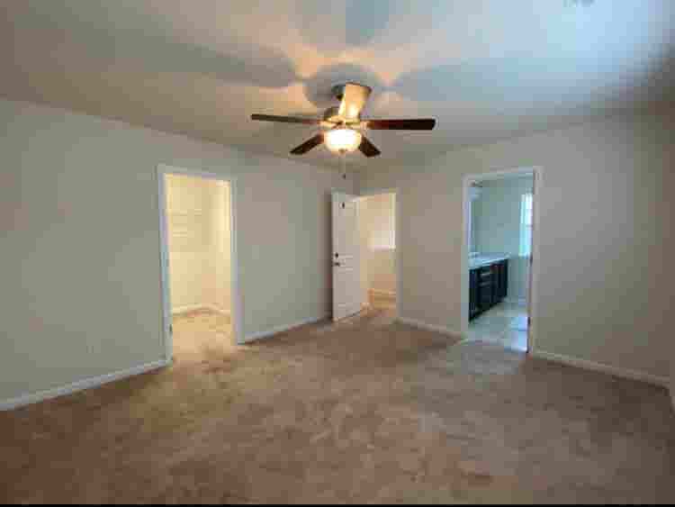 4 BR in Charlotte