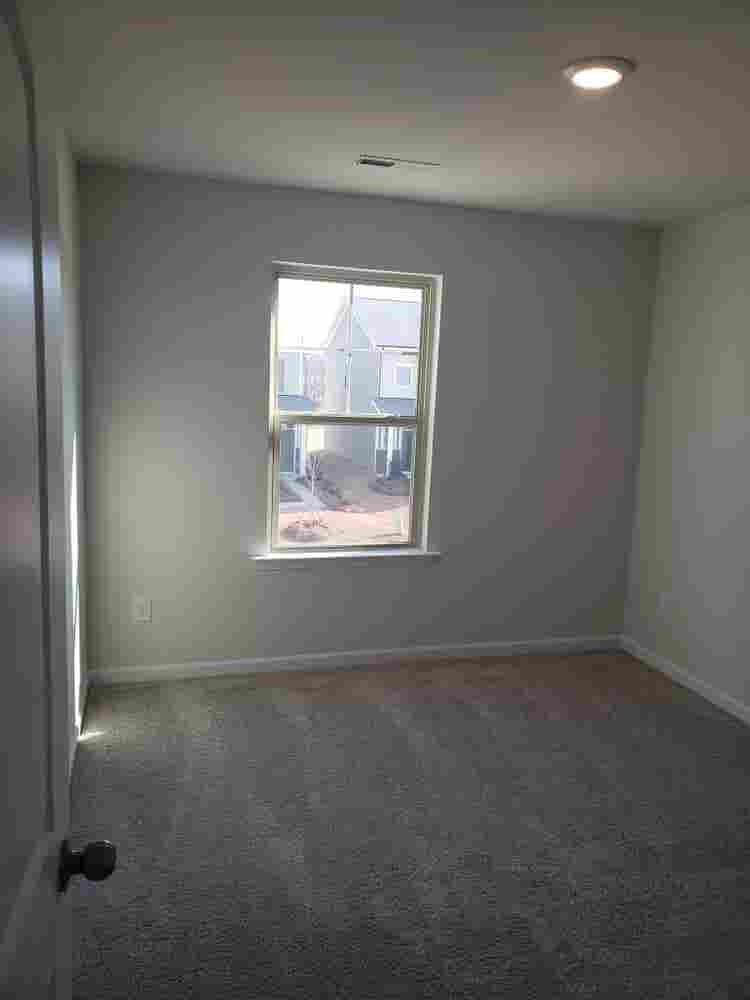 4 BR in Monroe