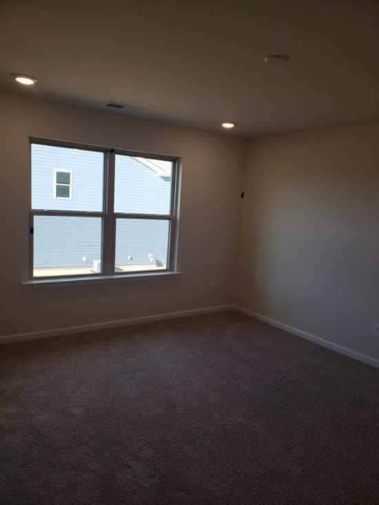 4 BR in Monroe