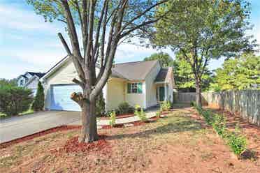 3 BR in Charlotte