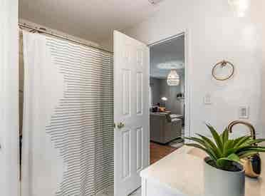 4 BR in Durham