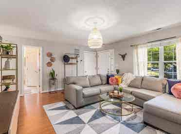 4 BR in Durham