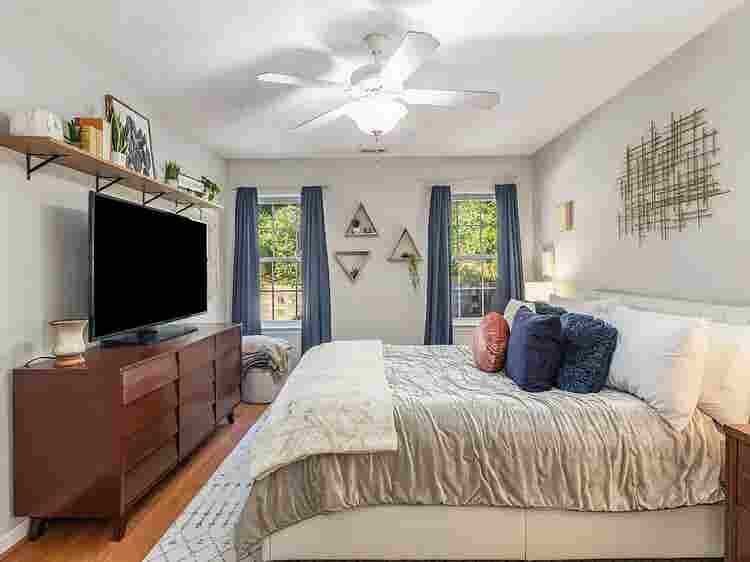 4 BR in Durham