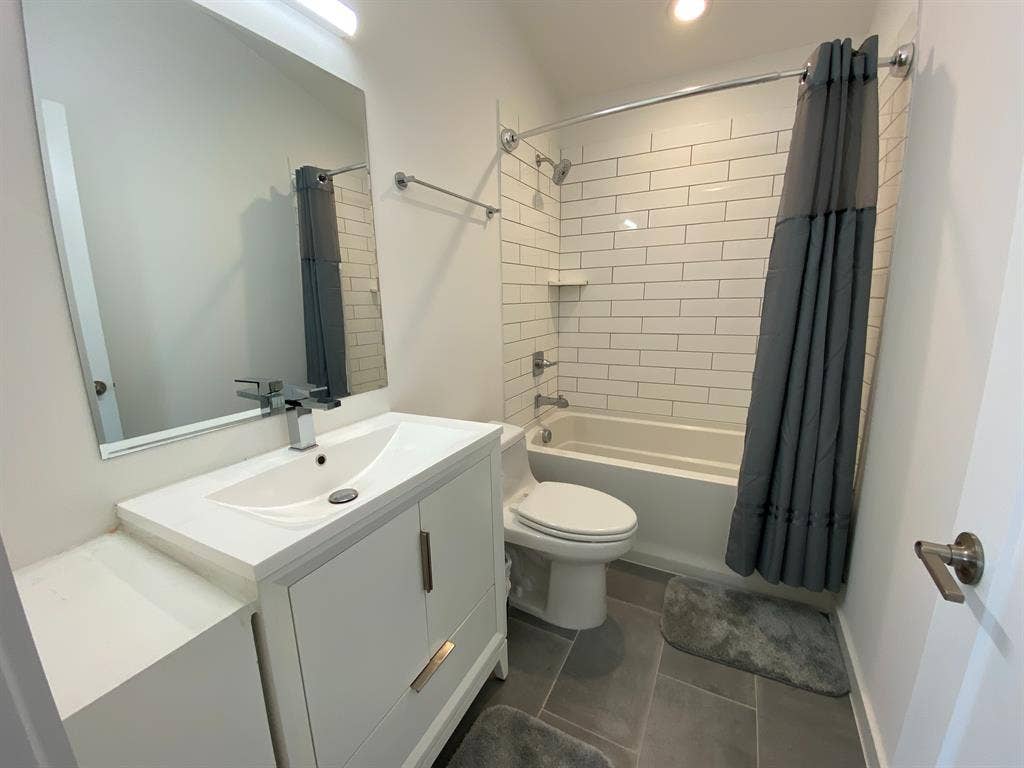 3 BR in Raleigh