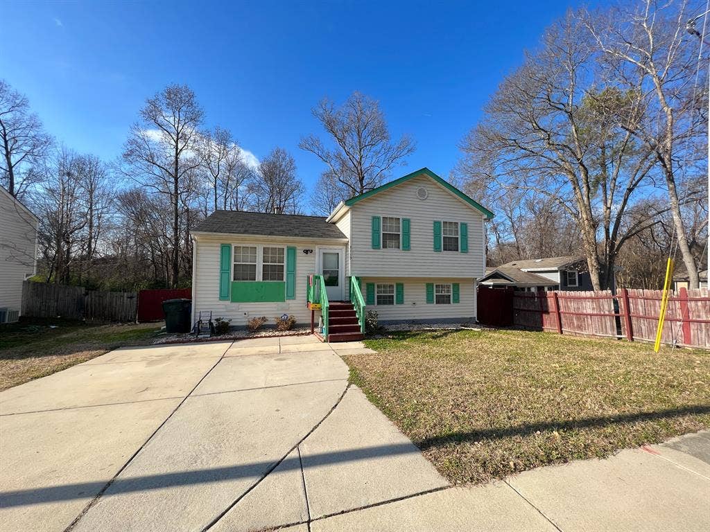 3 BR in Raleigh