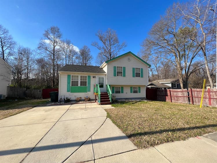 3 BR in Raleigh
