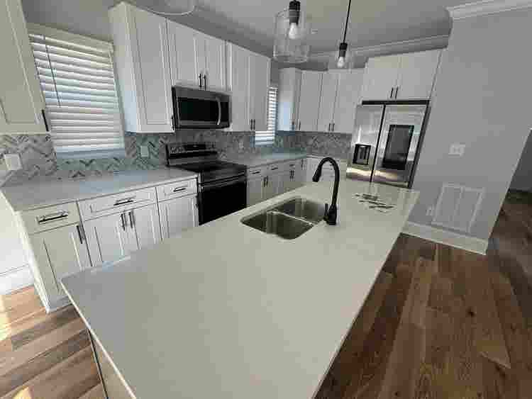 5 BR in Durham