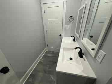 5 BR in Durham