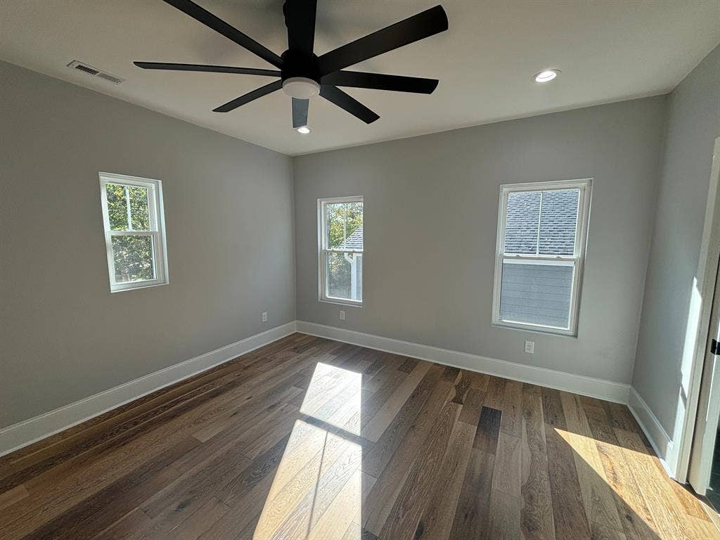 5 BR in Durham