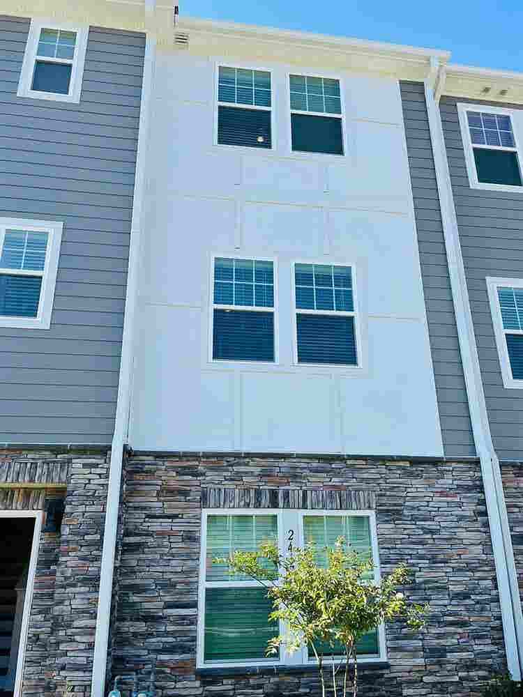 4 BR in Charlotte