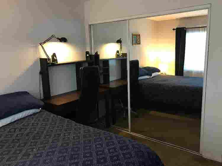 SPACIOUS ROOM IN TOWNHOUSE VAN NUYS