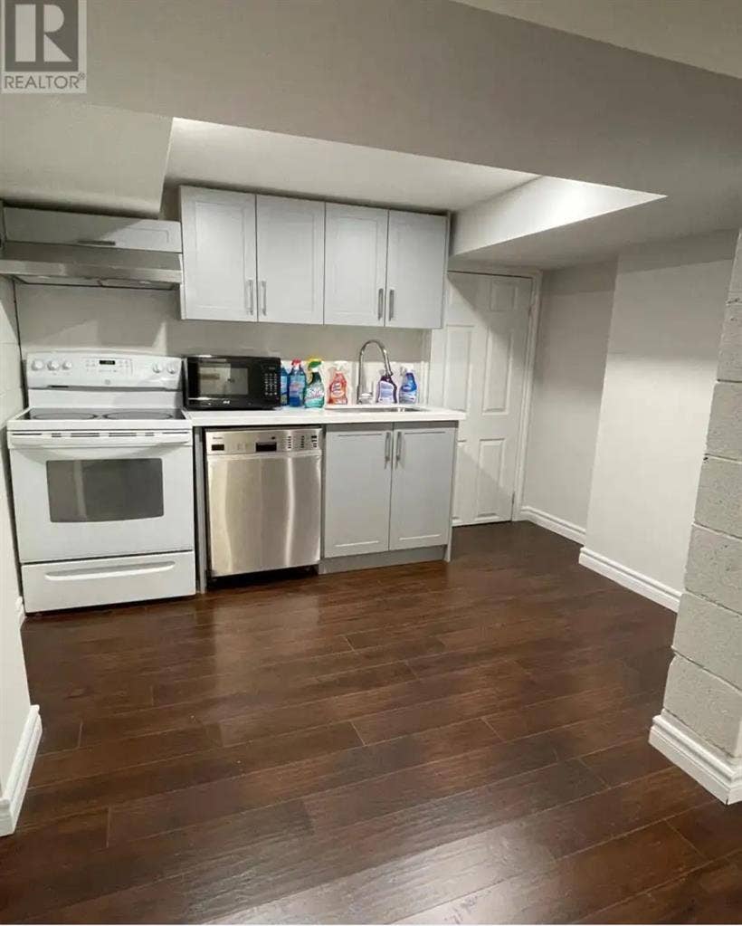 Private room hall for rent
