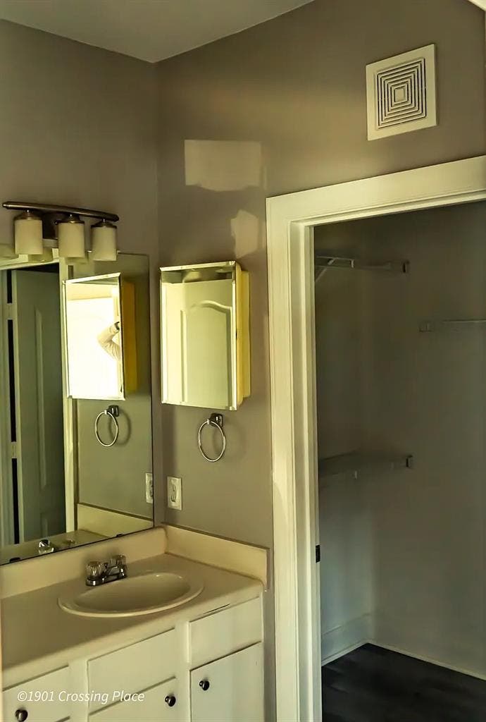 4 BR in Austin