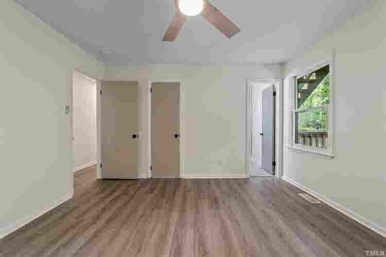 6 BR in Garner