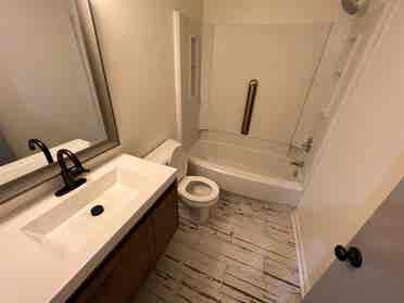 6 BR in Garner