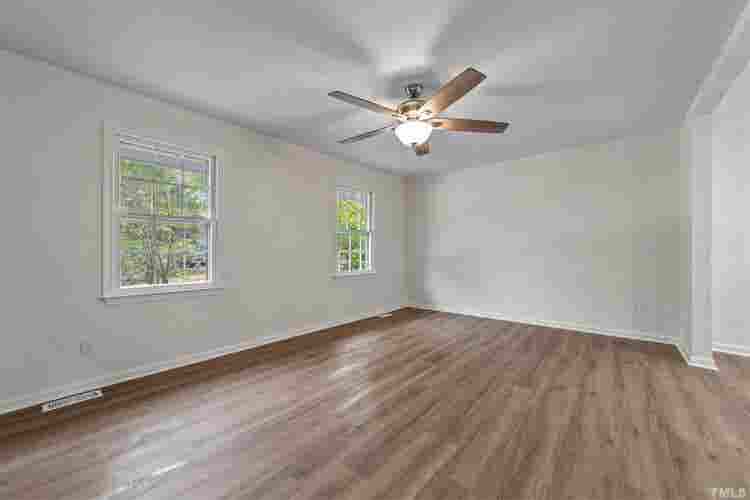 6 BR in Garner