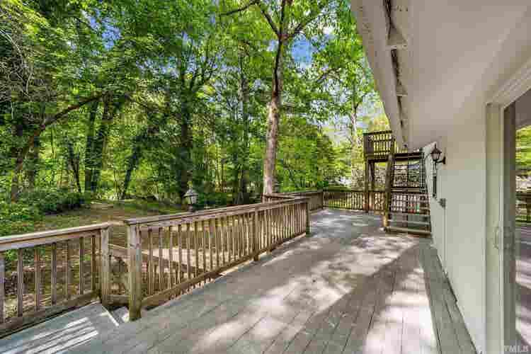 6 BR in Garner