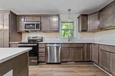 6 BR in Garner