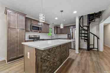 6 BR in Garner