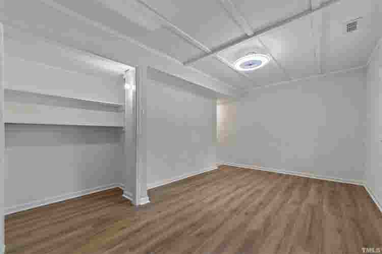 6 BR in Garner