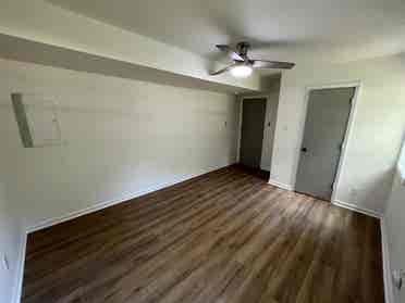6 BR in Garner