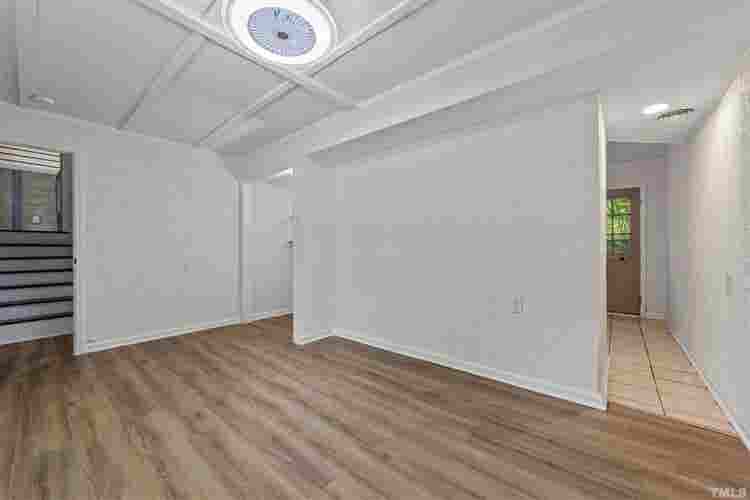 6 BR in Garner