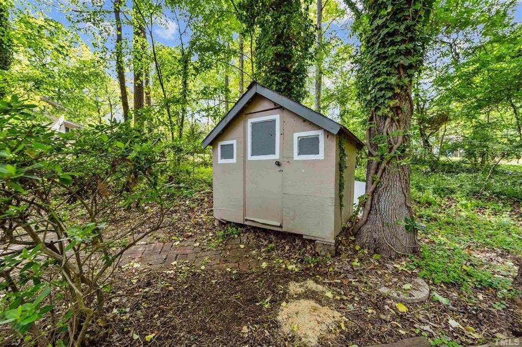6 BR in Garner
