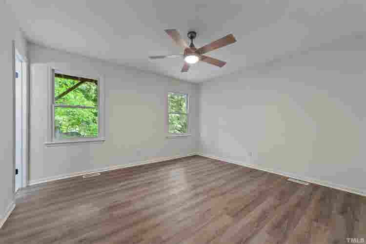 6 BR in Garner