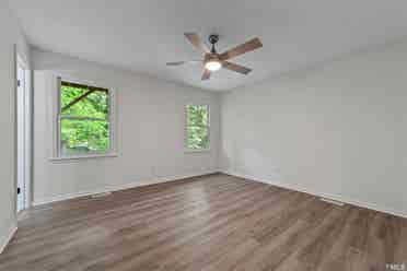 6 BR in Garner