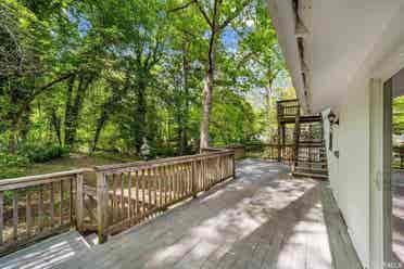 6 BR in Garner