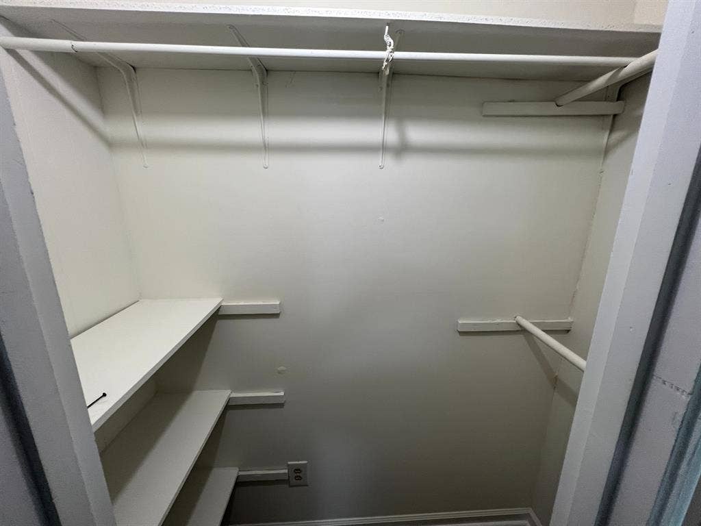 6 BR in Garner