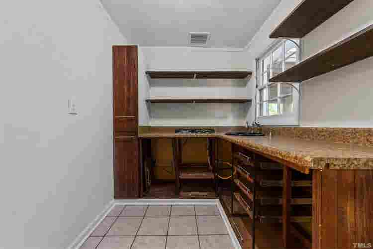 6 BR in Garner