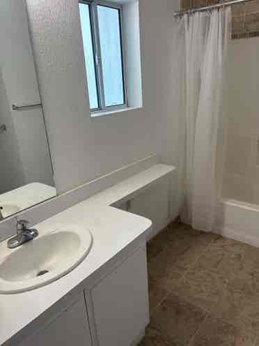 Master Bedroom for rent