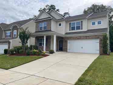 6 BR in Charlotte