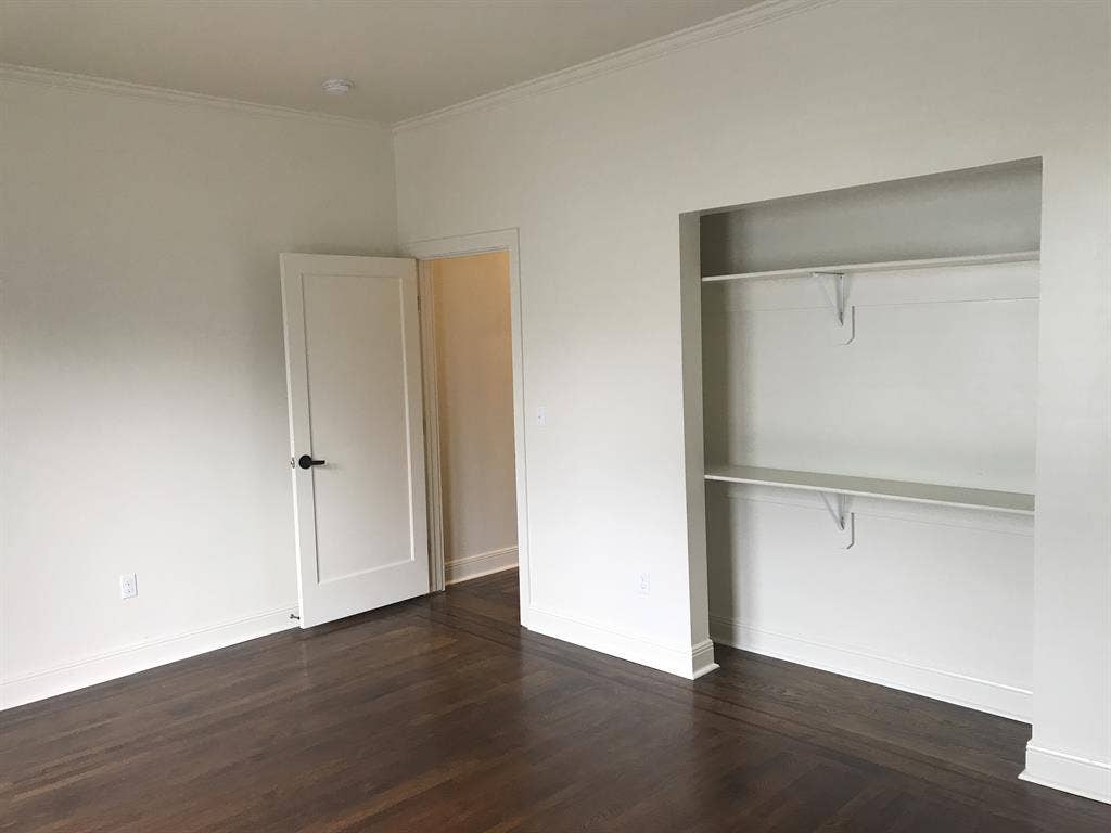 Big Room in a Beautiful Flat