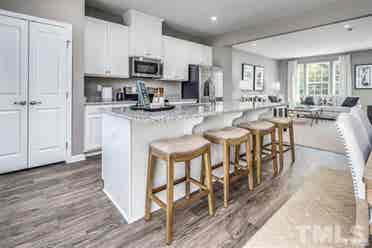 4 BR in Raleigh