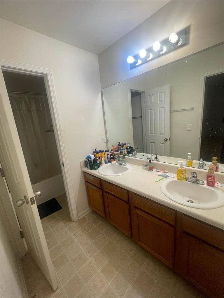 5 BR in Durham