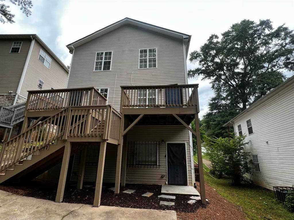 7 BR in Atlanta