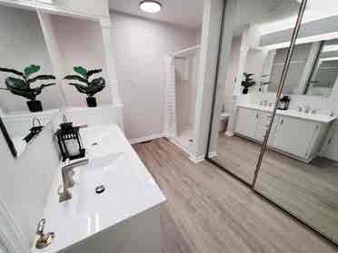 6 BR in Raleigh